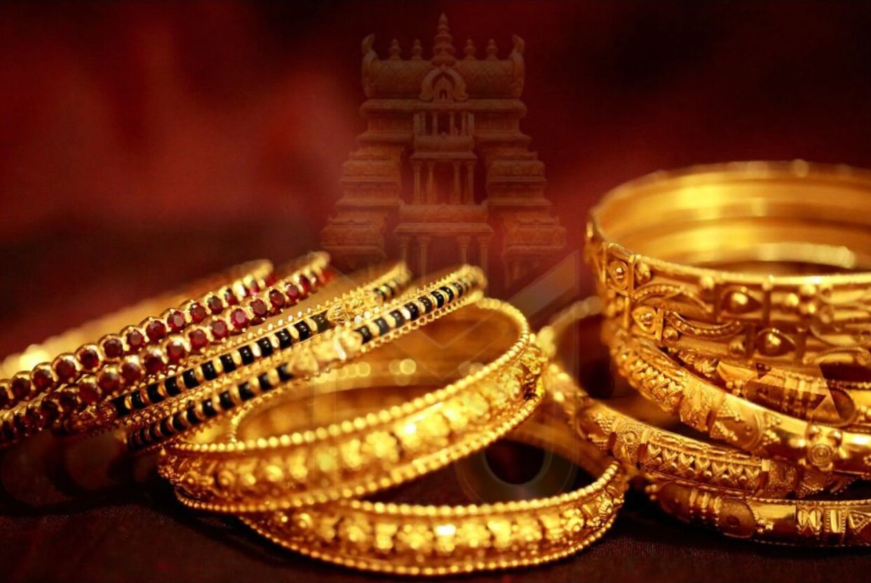 Indian bride with jewellery
