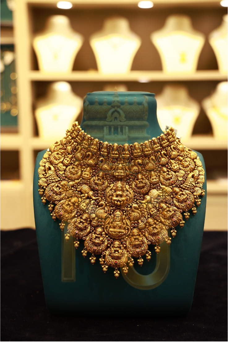 Bride wearing elegant jewellery