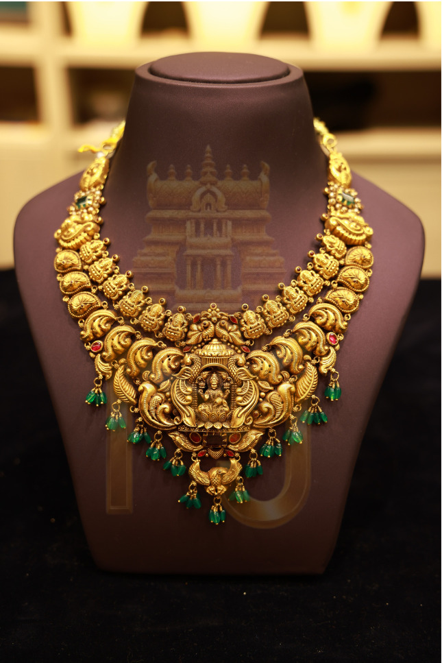 Bride with traditional jewellery